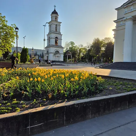 Cathedral Park Smart Apartment Chisinau Exterior photo