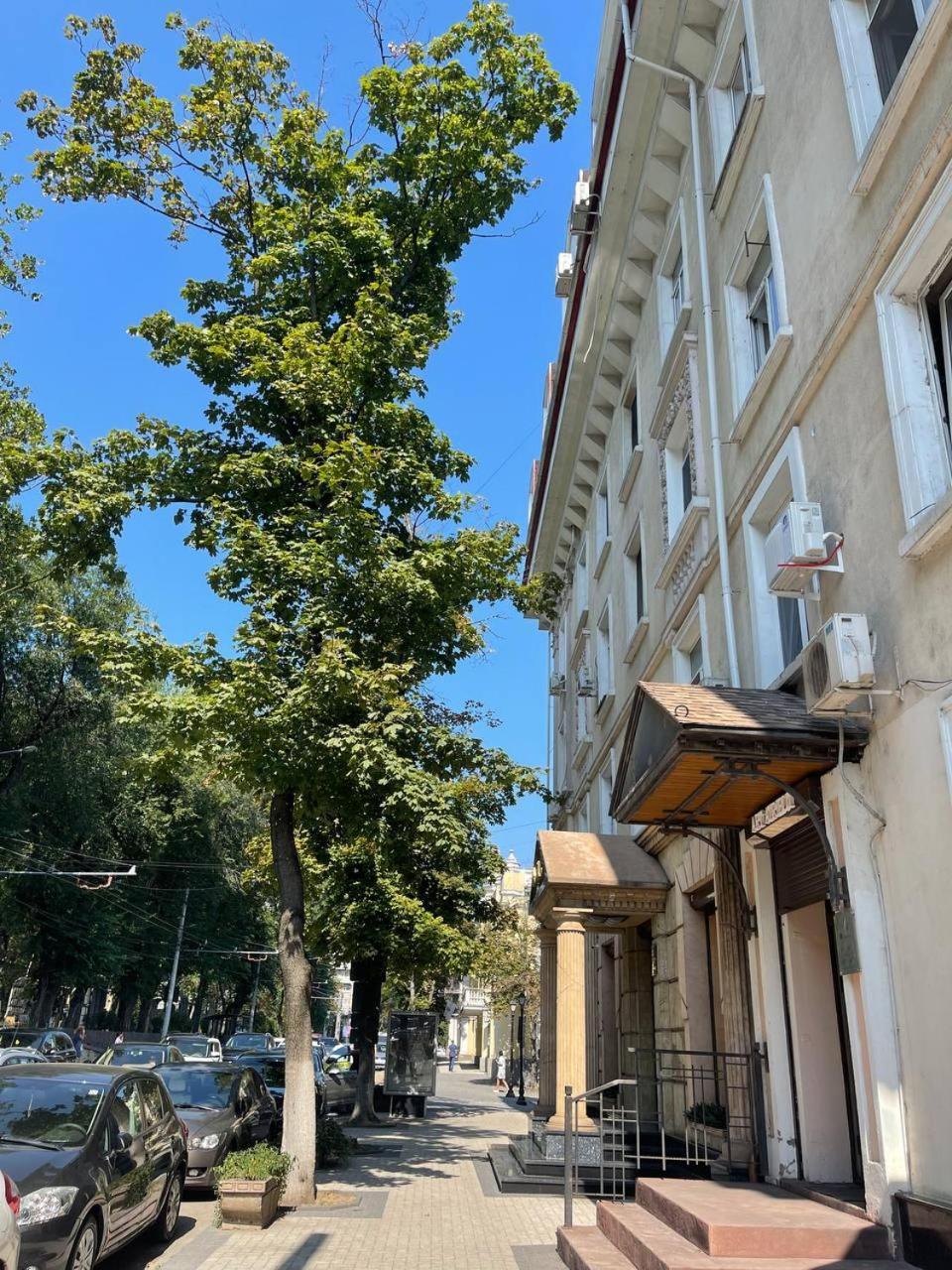 Cathedral Park Smart * Кишинів